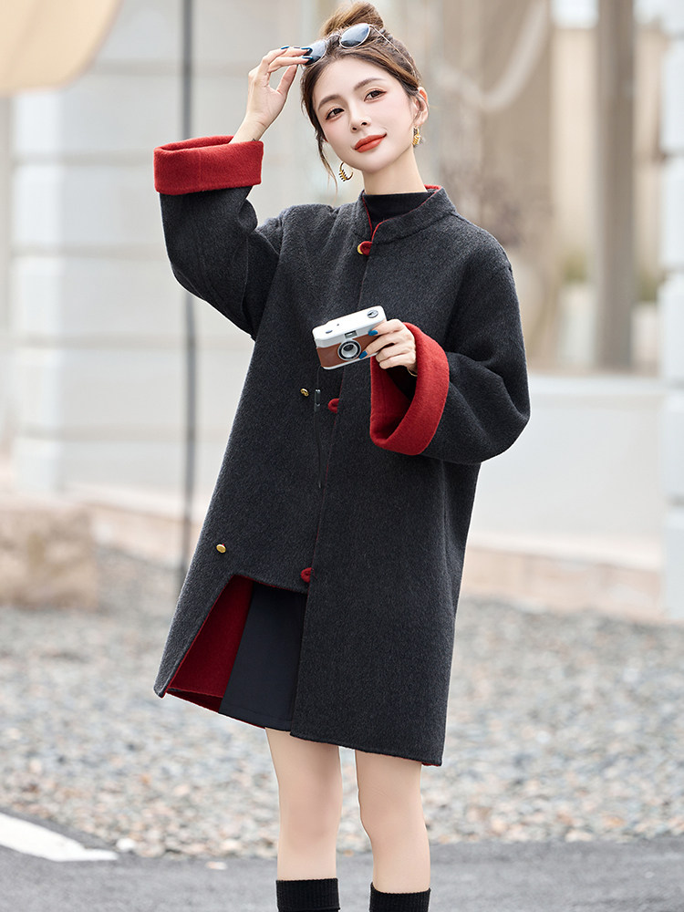 现货新中式双面羊毛大衣女中长款2025年新款盘扣斗篷羊毛呢子外套,女装双面呢大衣,仟媚宠