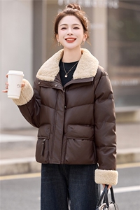 现货！PU皮羽绒服2025年冬季白鸭绒厚款通勤防风外套图片