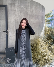 格纹拼接木耳边背心裙打底衫套装女2025秋季新款松弛感休闲两件套，女装连衣裙，2D034