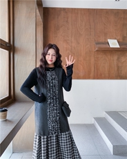格纹拼接木耳边背心裙打底衫套装女2025秋季新款松弛感休闲两件套，女装连衣裙，2D034