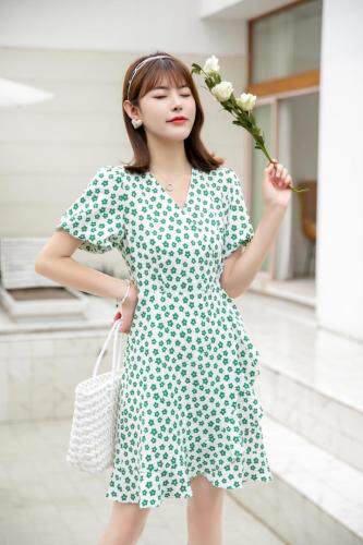 夏季新款绿色小花清凉淑女连衣裙，女装连衣裙，水锦红
