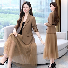 西装套装裙女春秋2025秋季新款女装流行时髦洋气减龄连衣裙两件套，女装套装/套裙，卡杰菲