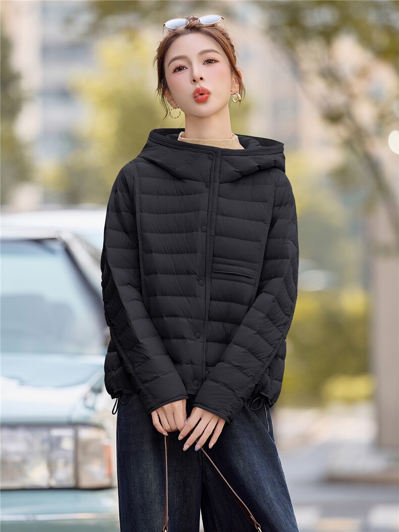 新标90白鸭绒连帽羽绒服女短款排骨条轻薄保暖休闲宽松外套上衣,女装羽绒服,余墨