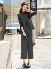 主推现货简洁衣领穿着气质有型两侧对称口袋方便实用时尚三件套，女装套装/套裙，尚娜萱