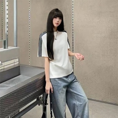 抖音得物品质二开240克宽松纯棉美式潮牌印花三条杠中性风短袖T恤，男装T恤，电商A486