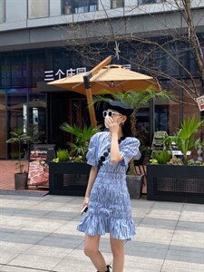 竖条纹褶皱半裙 胯大腿粗的福音 遮肉 时尚辣妹风图片