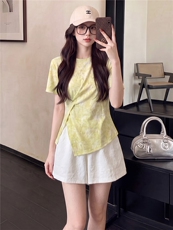 欧韩时尚潮流套装女夏新款圆领印花侧开叉短袖上衣蕾丝短裤两件套，女装套装/套裙，江南