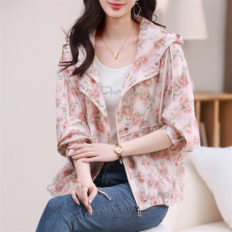 欧货连帽印花短外套女2025年夏季新款薄款透气夹克防晒衣休闲上衣，女装防晒衣，梦芯尔