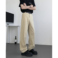 卡其色