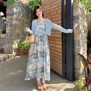 碎花吊带连衣裙冰丝针织防晒开衫两件套法式浪漫优雅度假风套装裙图片