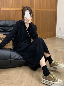 连帽毛衣女秋冬2024新款条纹慵懒风针织衫连衣裙图片