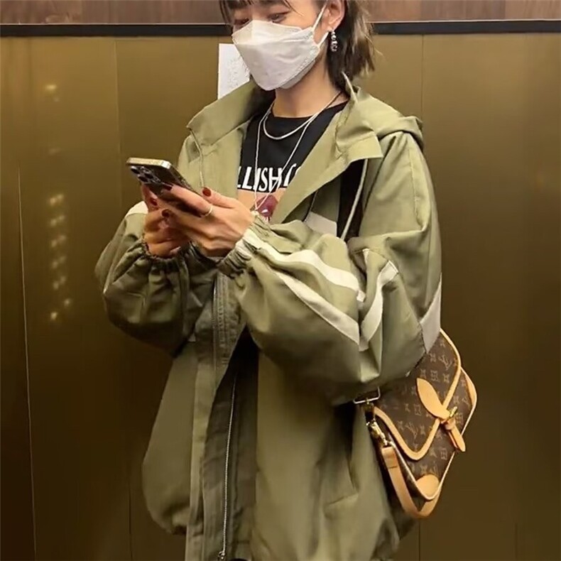 连帽撞色冲锋衣夹棉外套女2025春秋季新款休闲棒球服拼接上衣图片