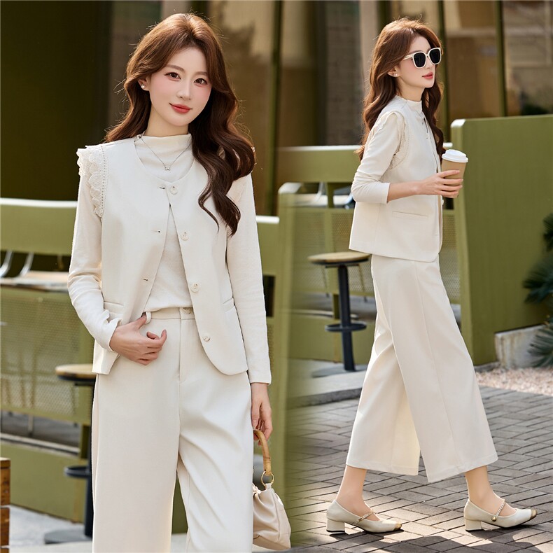 主推现货简洁衣领穿着气质有型两侧对称口袋方便实用时尚三件套，女装套装/套裙，尚娜萱