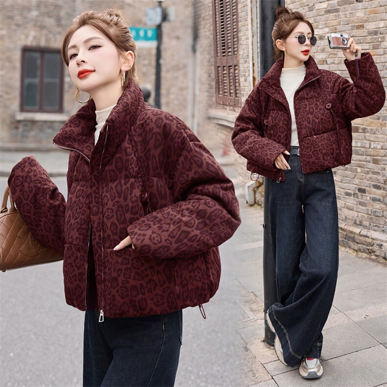 时尚豹纹面包服立领羽绒服女2024冬季新款宽松洋气短款白鸭绒外套图片