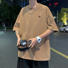 卡其色