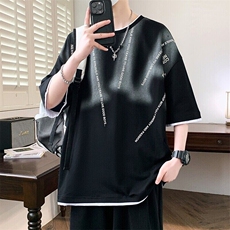 黑色