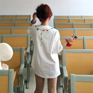 万针全刺绣工艺抖音得物高品质260克重磅纯棉双纱美式高街短袖T恤图片