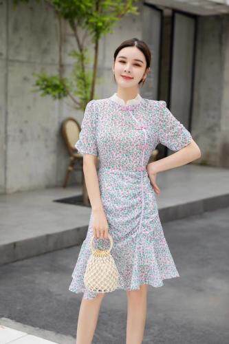 高档碎花连衣裙，女装连衣裙，茗格拉