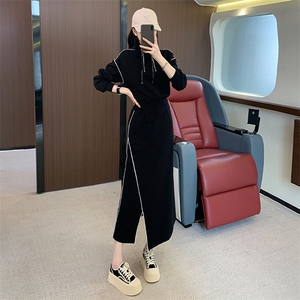 女秋时尚修身减龄收腰短款卫衣开叉半身裙套装图片