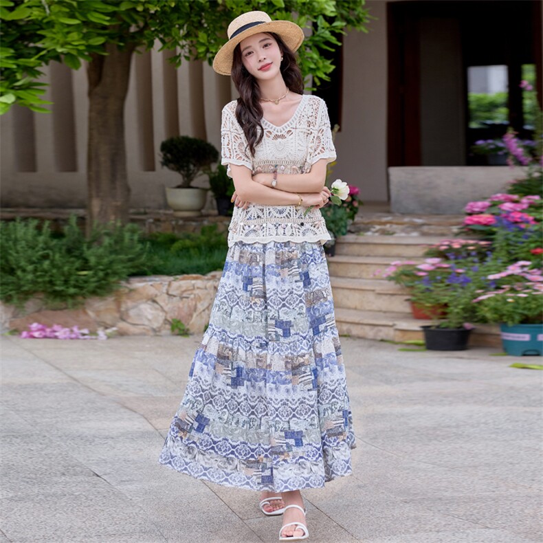 2025年夏季新款女气质优雅时尚波西米亚风遮肉两件套装连衣裙,女装连衣裙,奋斗女王