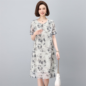 高级感连衣裙女2025新款夏季大码女装遮肚子微胖妈妈减龄仿棉麻裙图片
