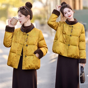 新中式盘扣羽绒服2025年冬季新款气质复古短款毛绒白鸭绒保暖外套，女装羽绒服，拾衣