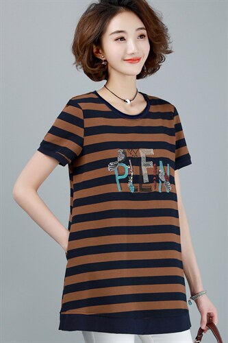 2021年夏季时尚潮流舒适简约个性拼色中长款短袖T恤，女装T恤，丽影随形