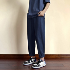 藏青色