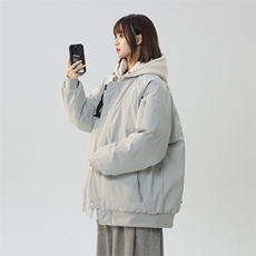 灰绿色