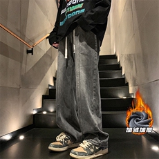 黑灰色
