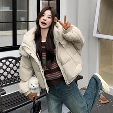 【新款现货】设计感连帽短款小个子白鸭绒面包服99819款P235K438，女装羽绒服，2C316