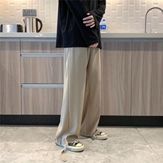 卡其色