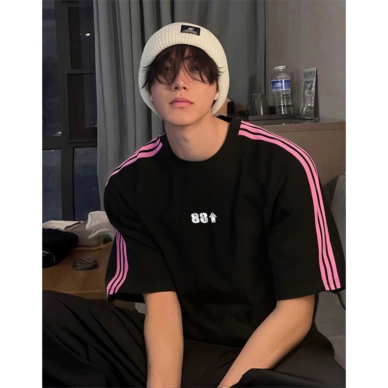 抖音得物品质二开240克宽松纯棉美式潮牌印花三条杠中性风短袖T恤，男装T恤，电商A486