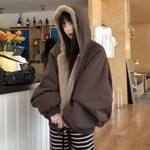 2025新款三色棉花糖两面穿仿貂毛座山雕连帽棉服皮草外套
