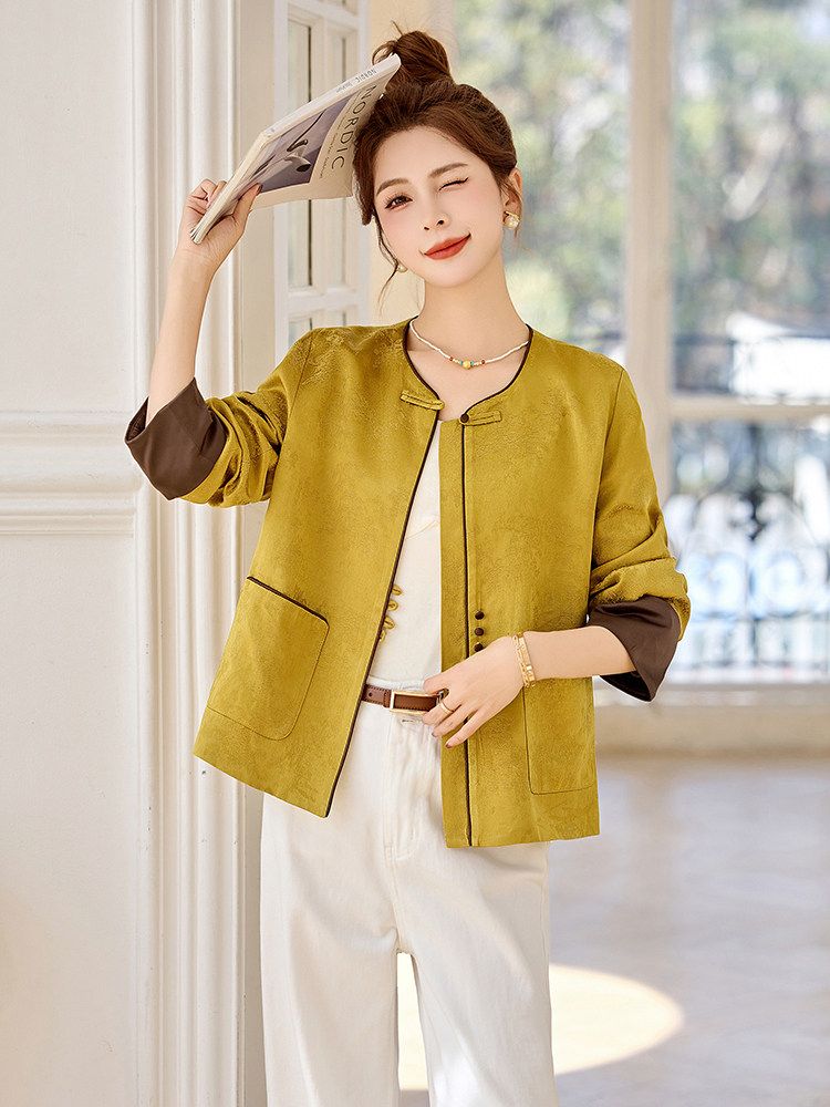 2025年春季新款小香风外套女新中式国风提花短款小上衣超火减龄,女装短外套,依万里