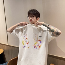 白色