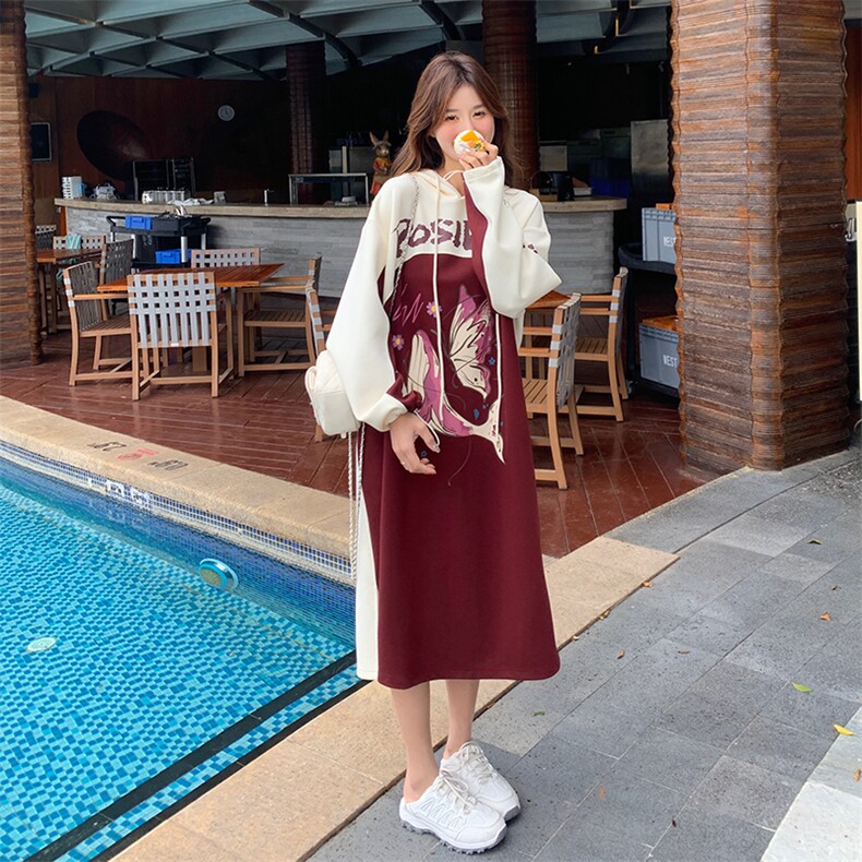 酒红色蝴蝶印花连帽卫衣裙女秋季2025新款慵懒风宽松减龄连衣裙,女装卫衣/绒衫,2C028