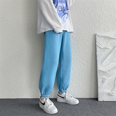 蓝色