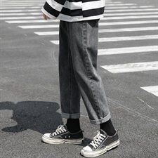 黑灰色
