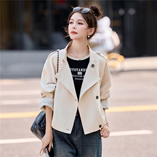 现货2025年秋季新款时尚韩版短风衣外套，女装短外套，盈茜