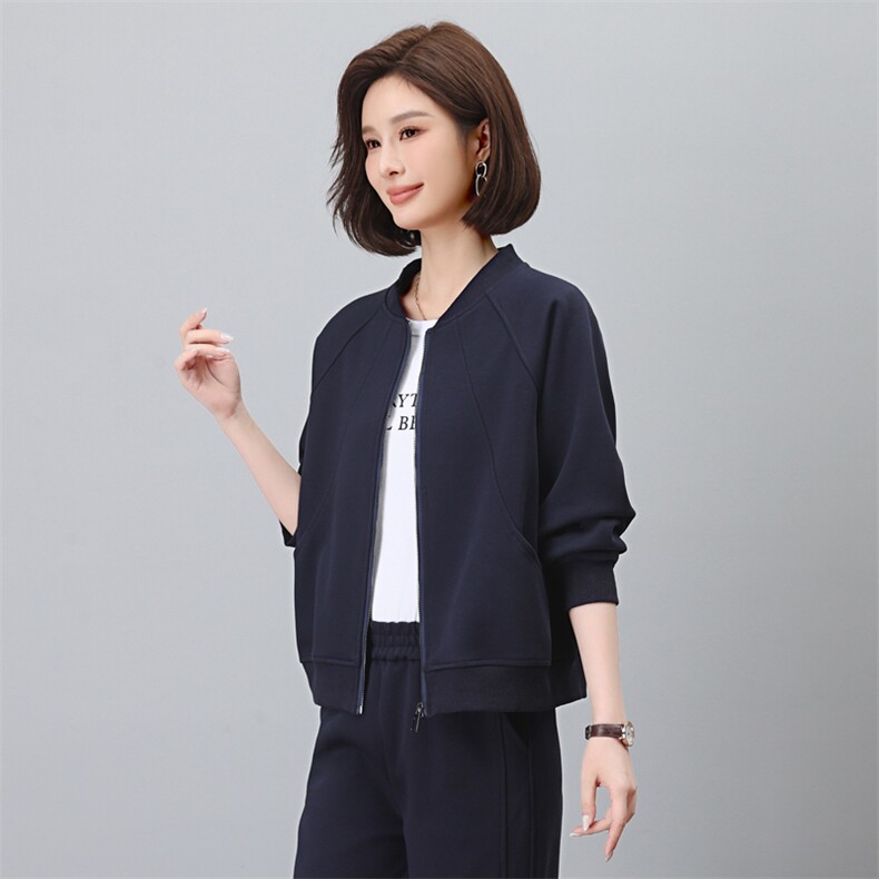 运动女春秋2025新款安格拉红中年妈妈洋气超火运动,女装短外套,涵誉