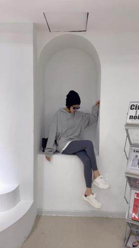 秋季新款韩版针织长袖带帽卫衣，女装卫衣/绒衫，邱小姐