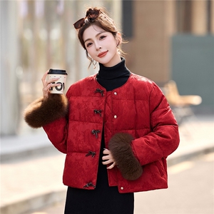 现货。现货。2025年冬季短款真狐狸毛羽绒服图片