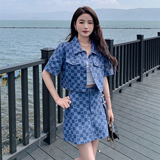 牛仔色