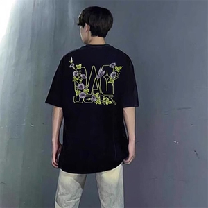 万针全刺绣工艺抖音得物高品质260克重磅纯棉双纱美式高街短袖T恤,万能穿搭公式视频教程图片