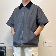 灰色