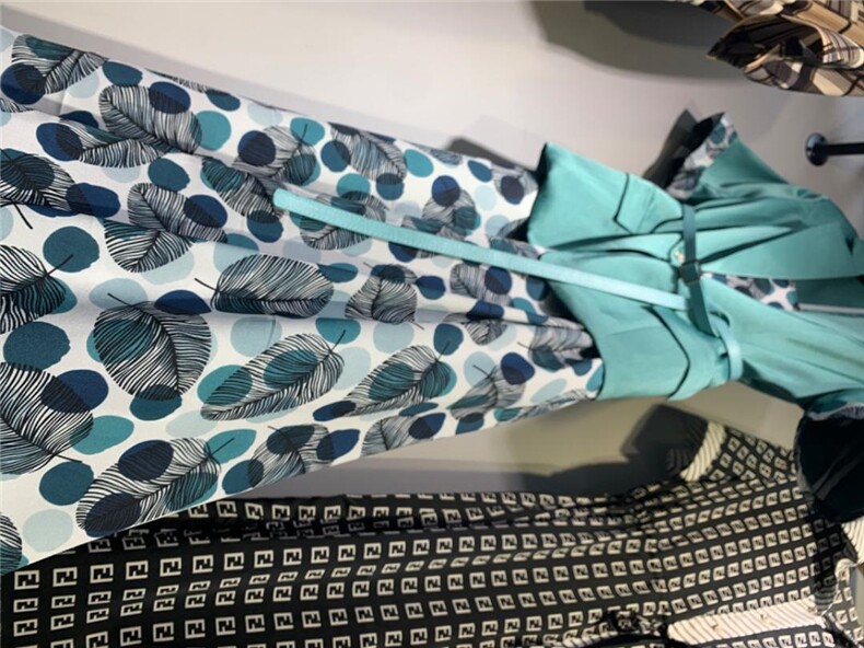 艳媚玲，女装，艳媚玲