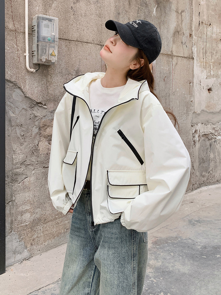 独特超好看白色冲锋衣外套女春秋2025新款高级感工装短款小夹克，女装短外套，浙宝192（原082）