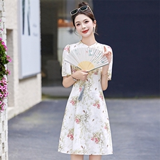 2025夏季新款新中式印花国风盘扣旗袍碎花连衣裙女短袖气质裙子潮，女装连衣裙，美沁