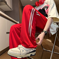 红色